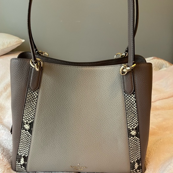 COPY - Kate Spade Tote Purse - Picture 2 of 5